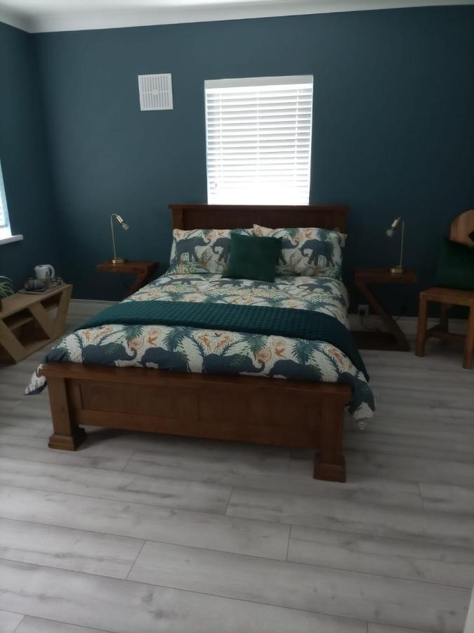Applelea House Bed and Breakfast Rosslare Harbour Exteriör bild